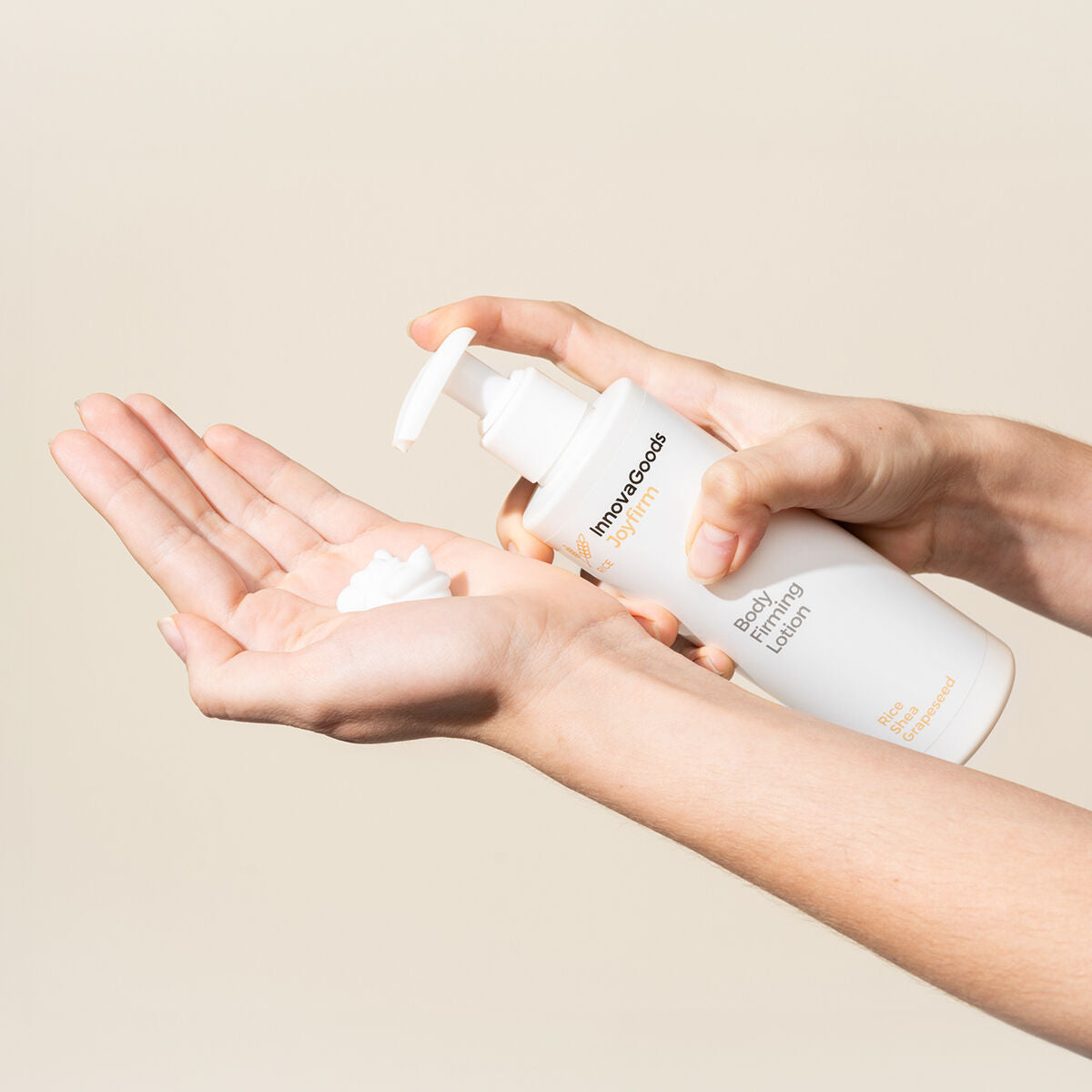 Pack Vibrating Anti-Cellulite Massager with Infrared 5 in 1 and Firming Body Lotion InnovaGoods