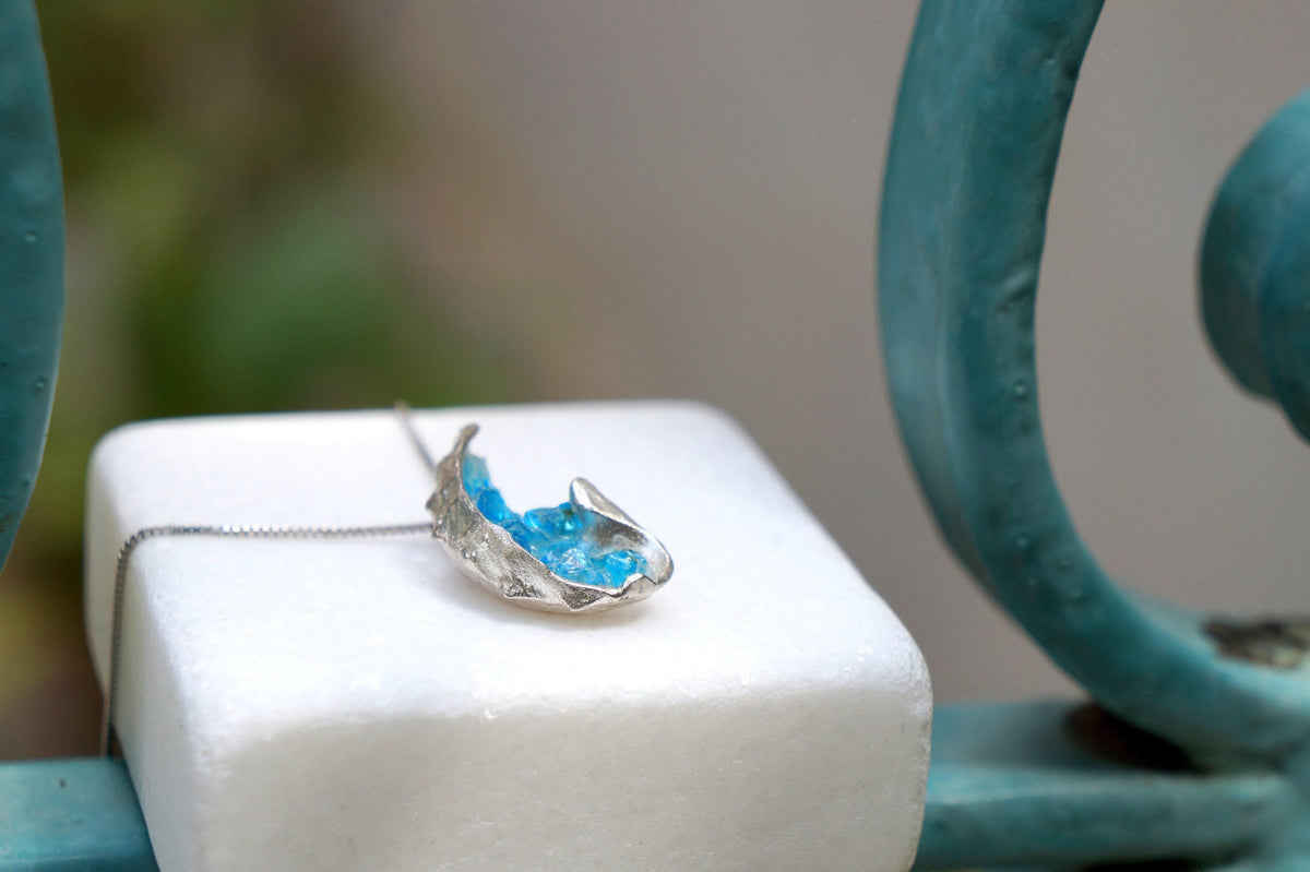 Gold Sea Shell Necklace with Blue Murano Glass, Gold-Plated Sterling Silver Jewelry, Gold Pendant, Gift for Her, Birthday Gift for Women
